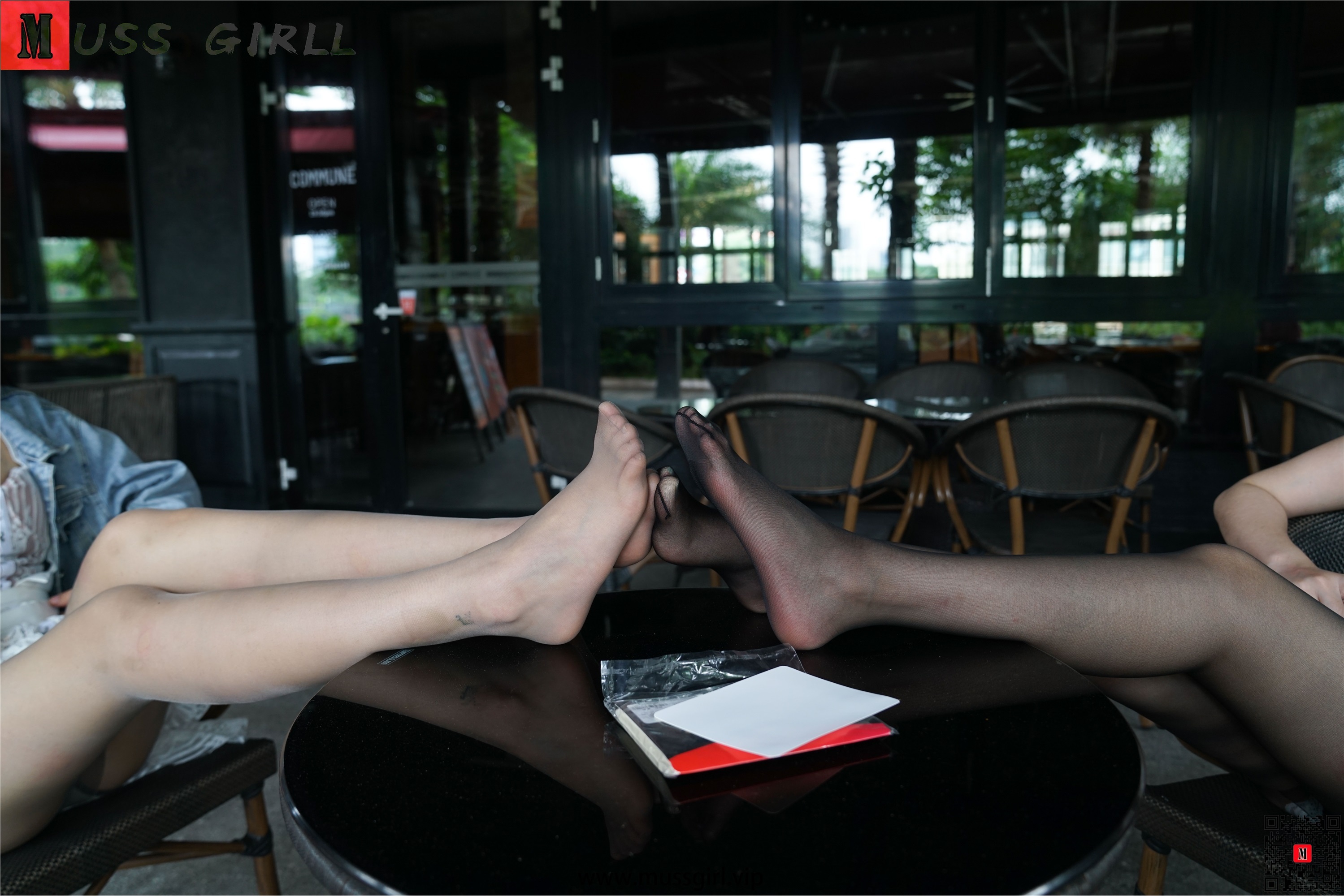 MussGirl慕丝女郎  NO.220 双人肉丝黑丝短裙